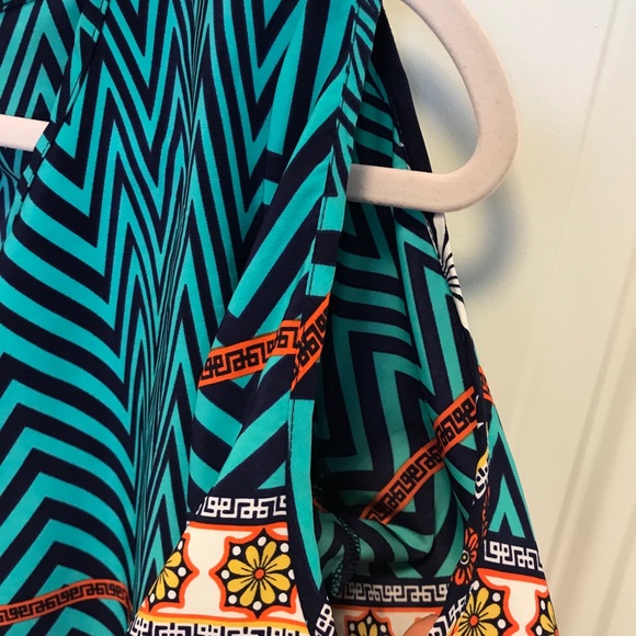 Francesca Colorful Cold Shouder Top Size S - Picture 5 of 5